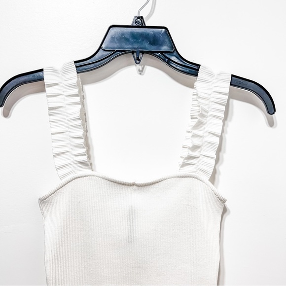 Jolie Ruffle Strap Ribbed Bodysuit Size M in White - Picture 8 of 12